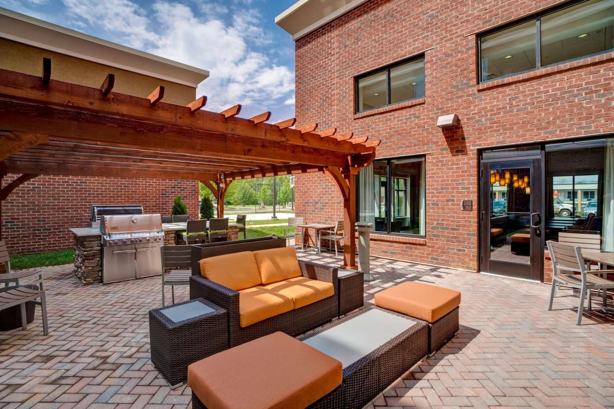 Homewood Suites By Hilton Christiansburg Extérieur photo